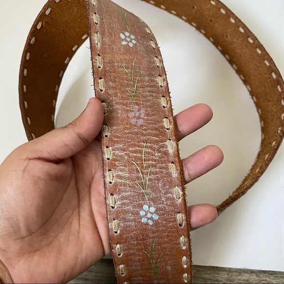 Anthropologie Streets Ahead Leather Floral Belt - Picture 3 of 5